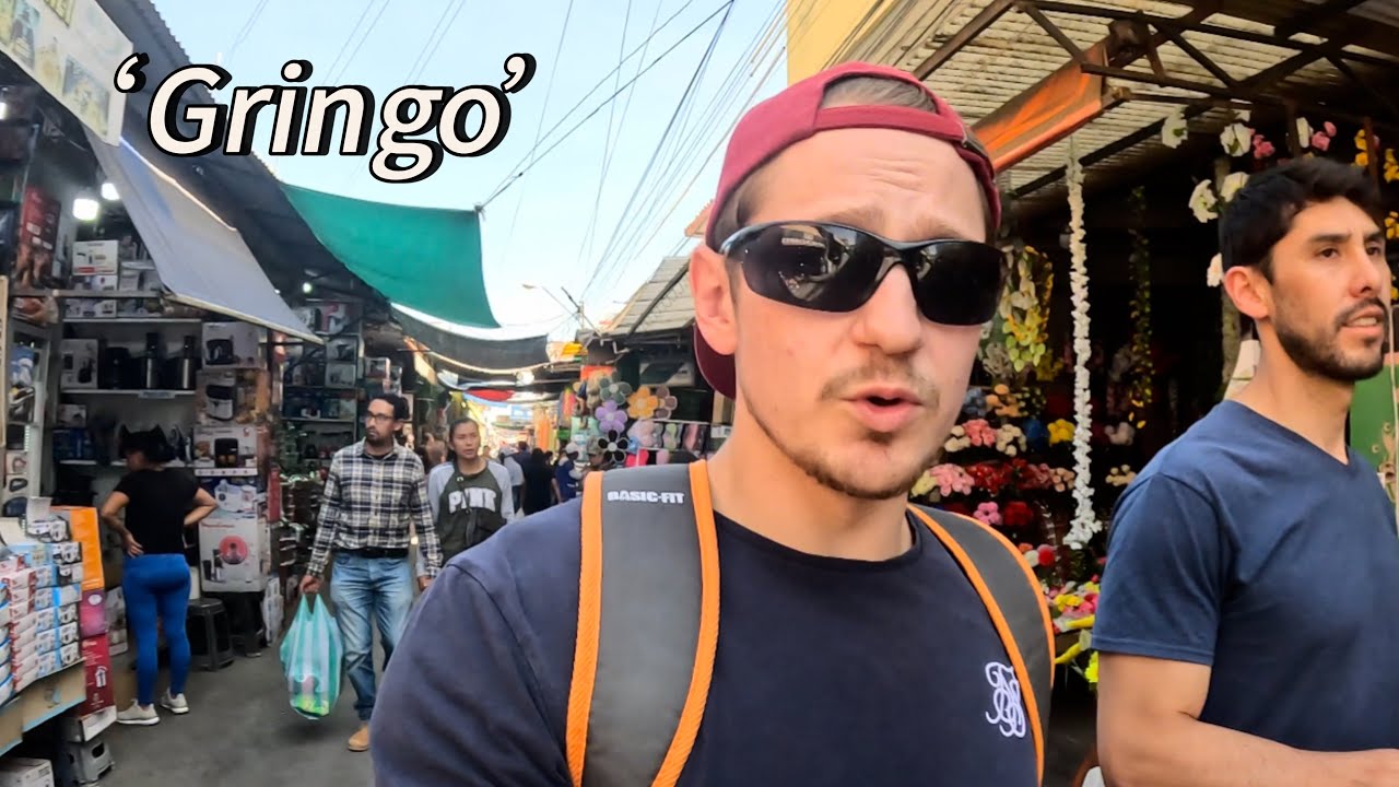 Exploring La Cancha en Cochabamba 🇧🇴 Biggest Bolivian Market (Vlog)