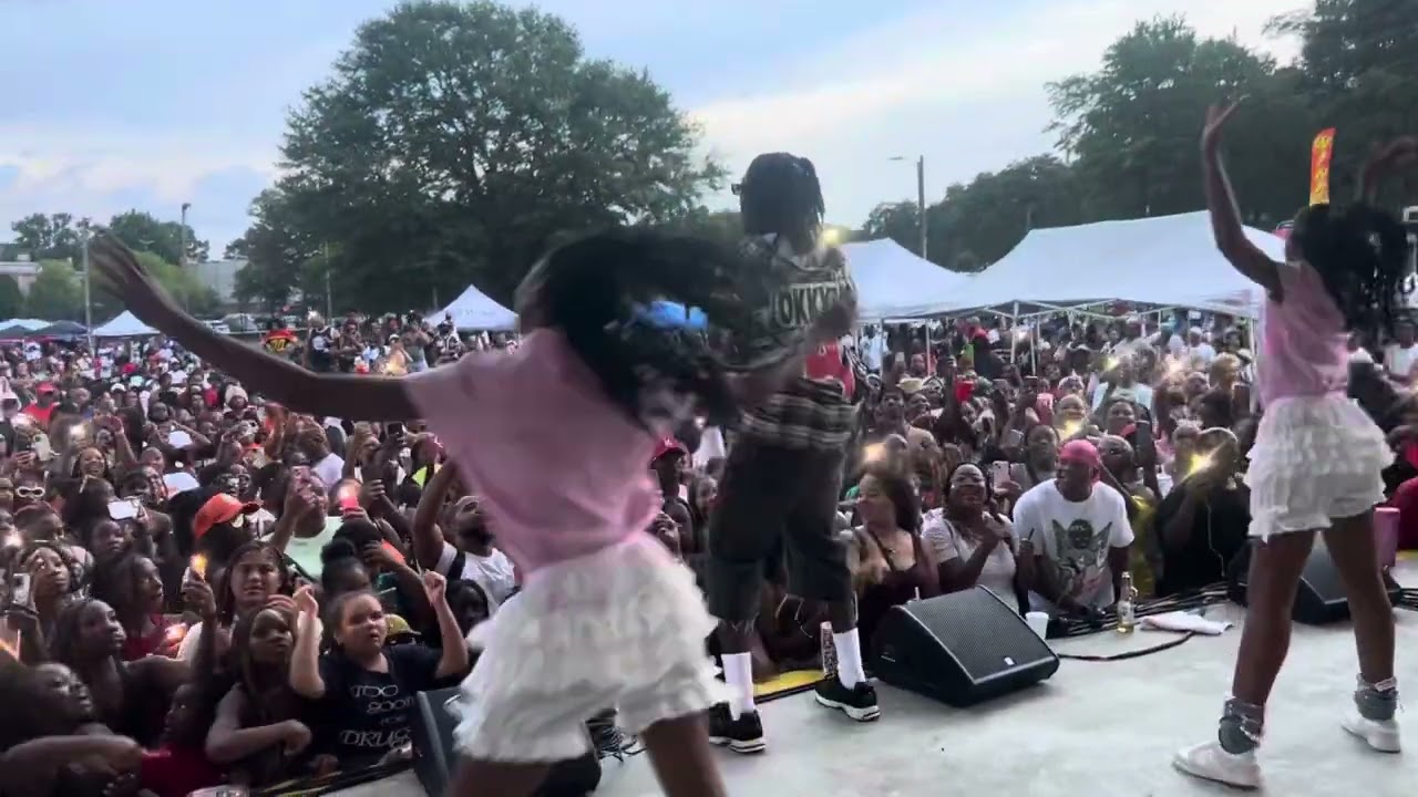 Mykko Montana performing his single Do It!