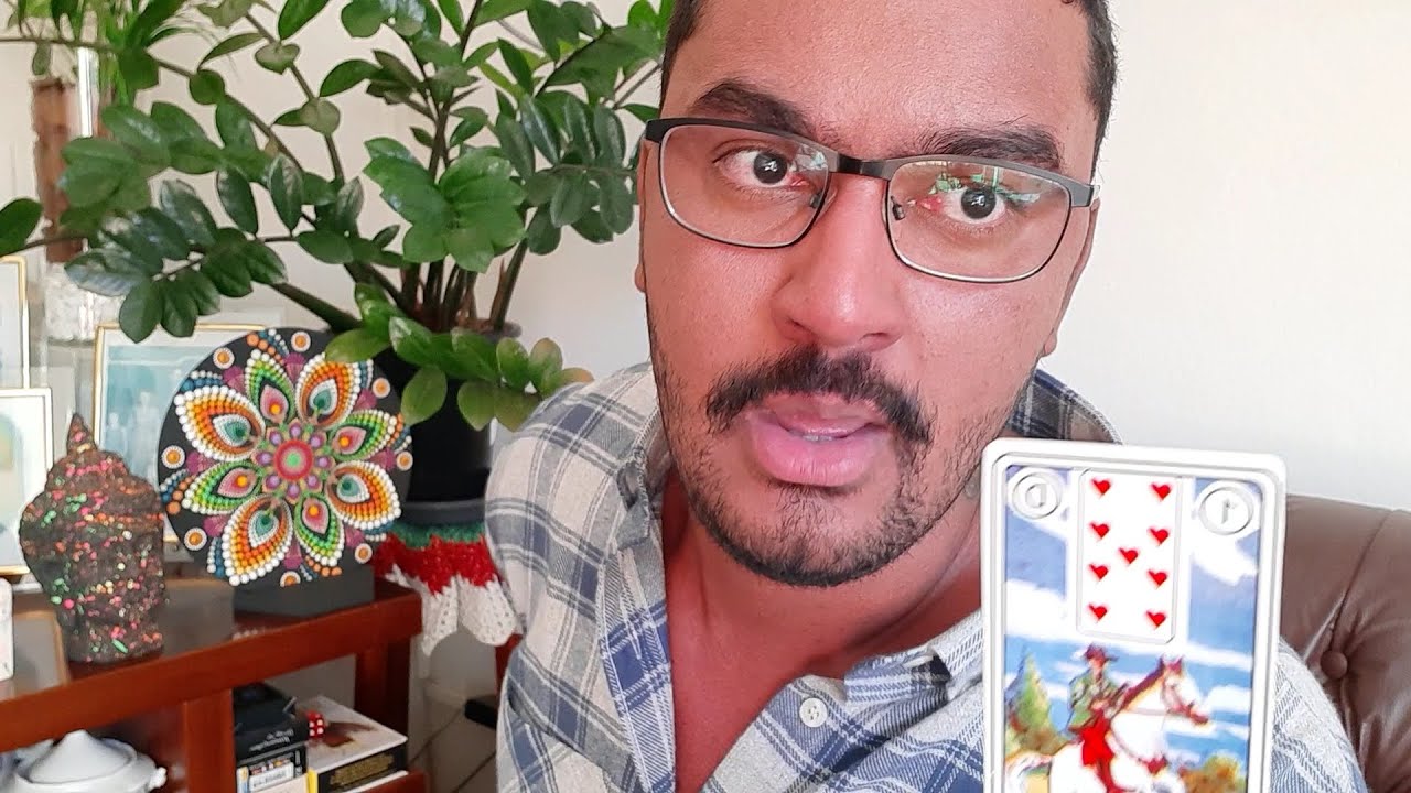 CAPRICÓRNIO JULHO - ALGUÉM TENTANDO UM CONTATO COM VOCÊ