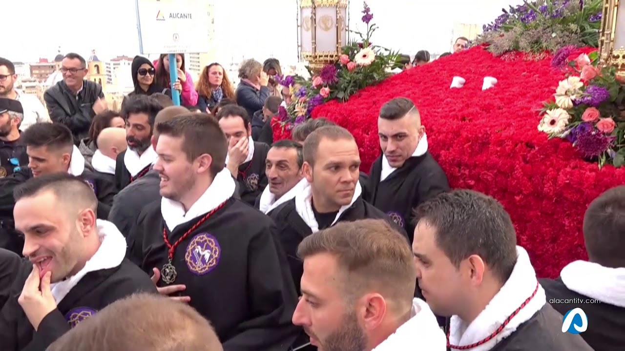 SALIDA PROCESIÓN SANTA CRUZ   17 abril 2019