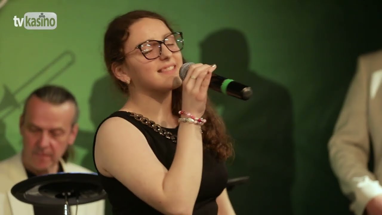 Eliška Drobčiarová: Pozri mi do očí