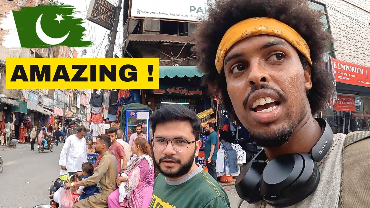 MY FIRST TIME ON THE STREETS OF LAHORE