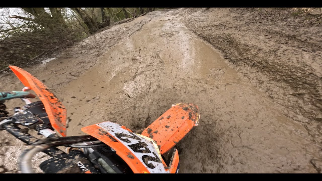 Ellington Bank's Enduro It Even Has A Tank