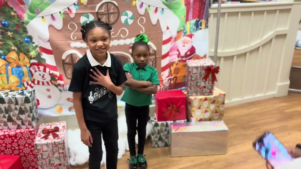 🎶 Holiday Cheer at Dodson Elementary | Kym’Brielle Shines with The Soundwaves [25