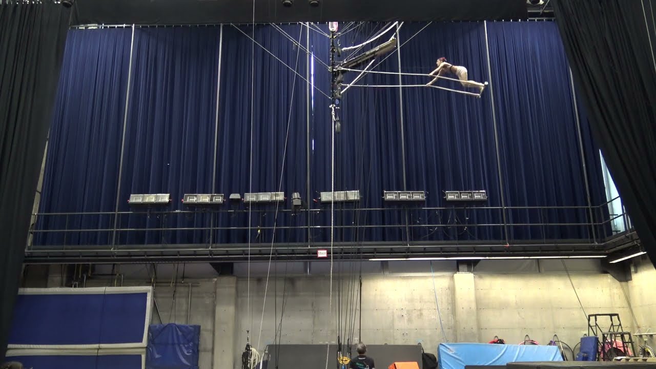 Trapeze ballant - Dec 2 December - Martina Salza