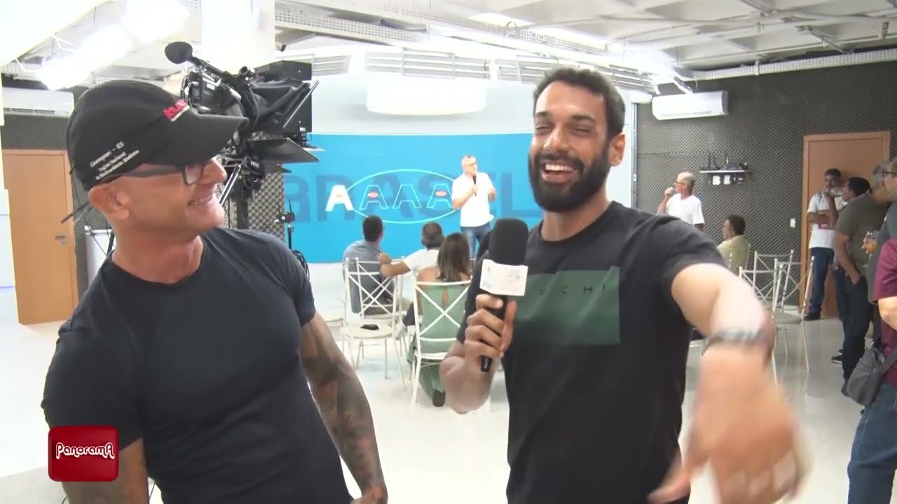 BASTIDORES DA EXIBIÇÃO DO DOCUMENTÁRIO GUARAPARI SURPREENDENTE