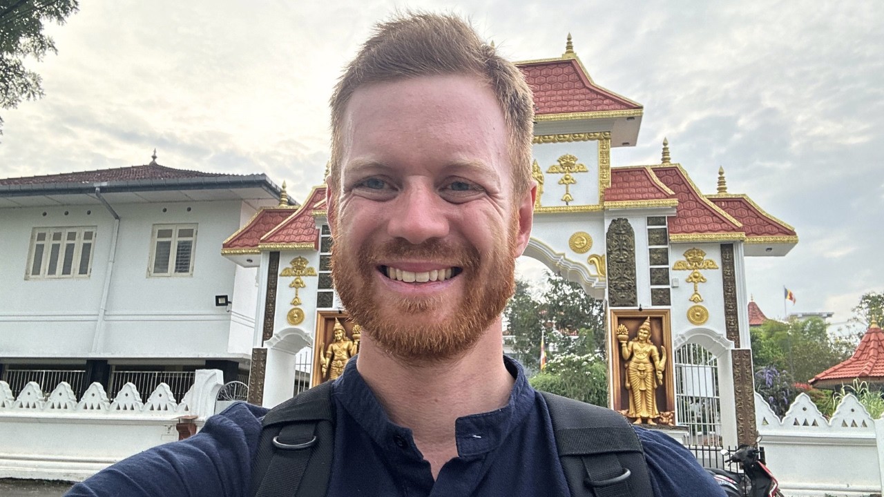 2000 JAHRE ALT! 🛕 Mystischer Tempel & Weligama Erkundung | IRL Stream Sri Lanka 🇱🇰