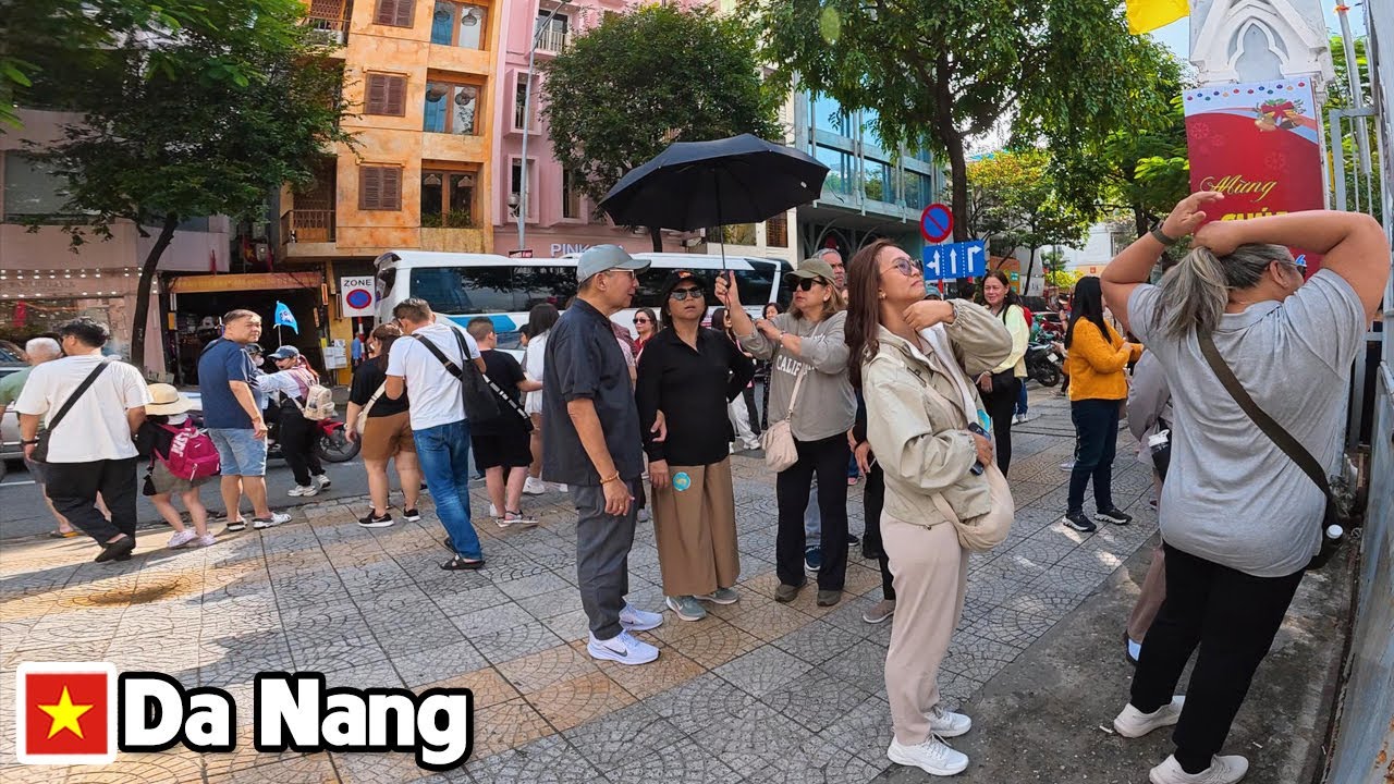 DA NANG VIETNAM - Busy Day Walk Near Han Market Tran Phu Street, Local Street Life & Coffee