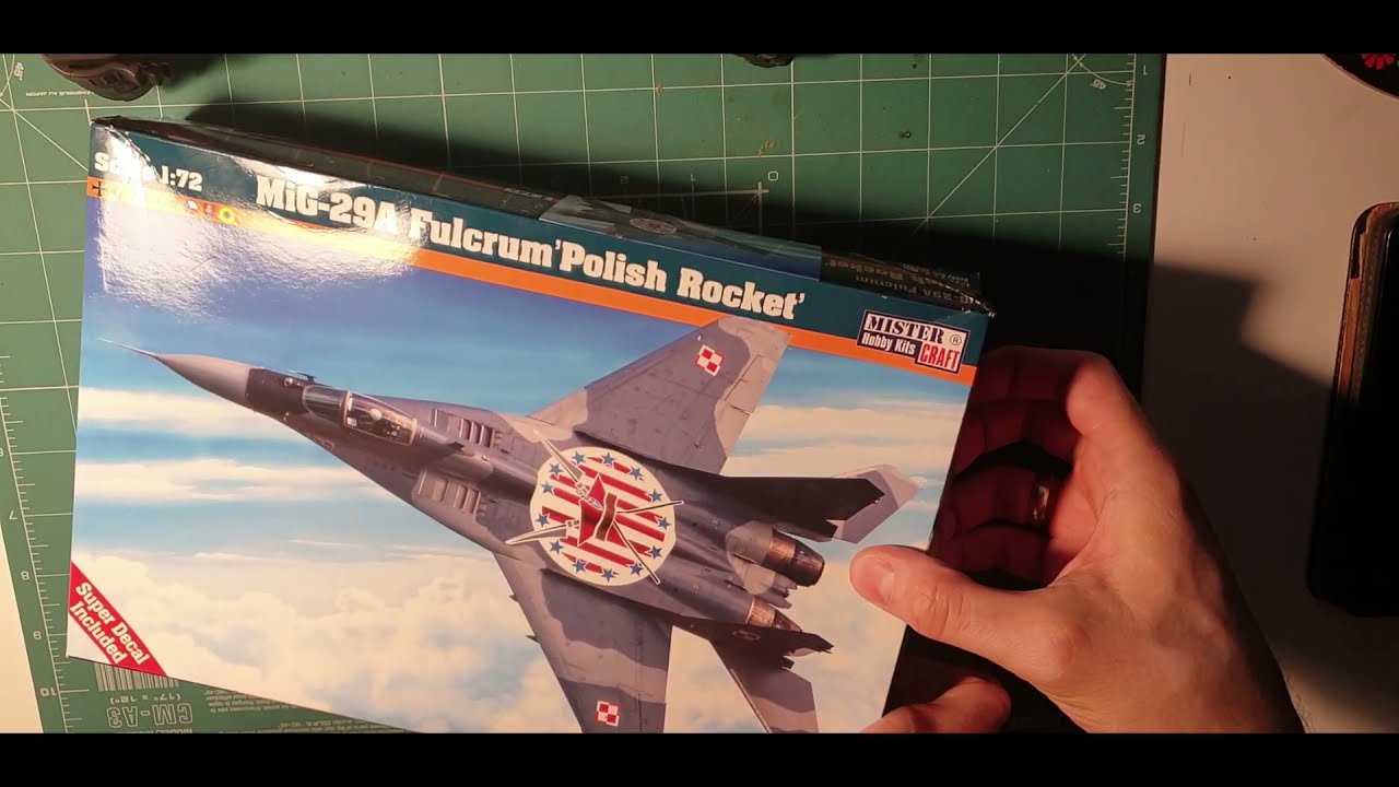 MisterCraft D20 MIG-29A "Fulcrum" unboxing