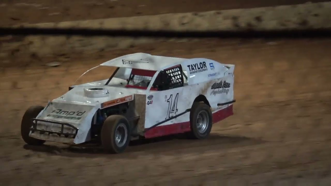 AMCA Nationals Tasmanian Title A-Main Carrick Speedway 3/2/2024