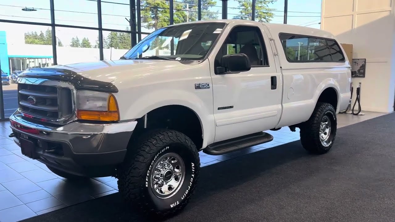 #14998 2001 FORD F250 4X4 7.3L SINGLE CAB XLT WITH ONLY 8K ACTUAL MILES 6-SPEED MANUAL RUST FREE