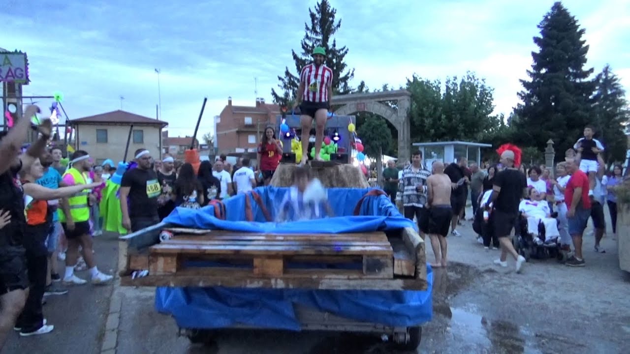 Desfile de Carrozas 2024 en Santibáñez de Vidriales