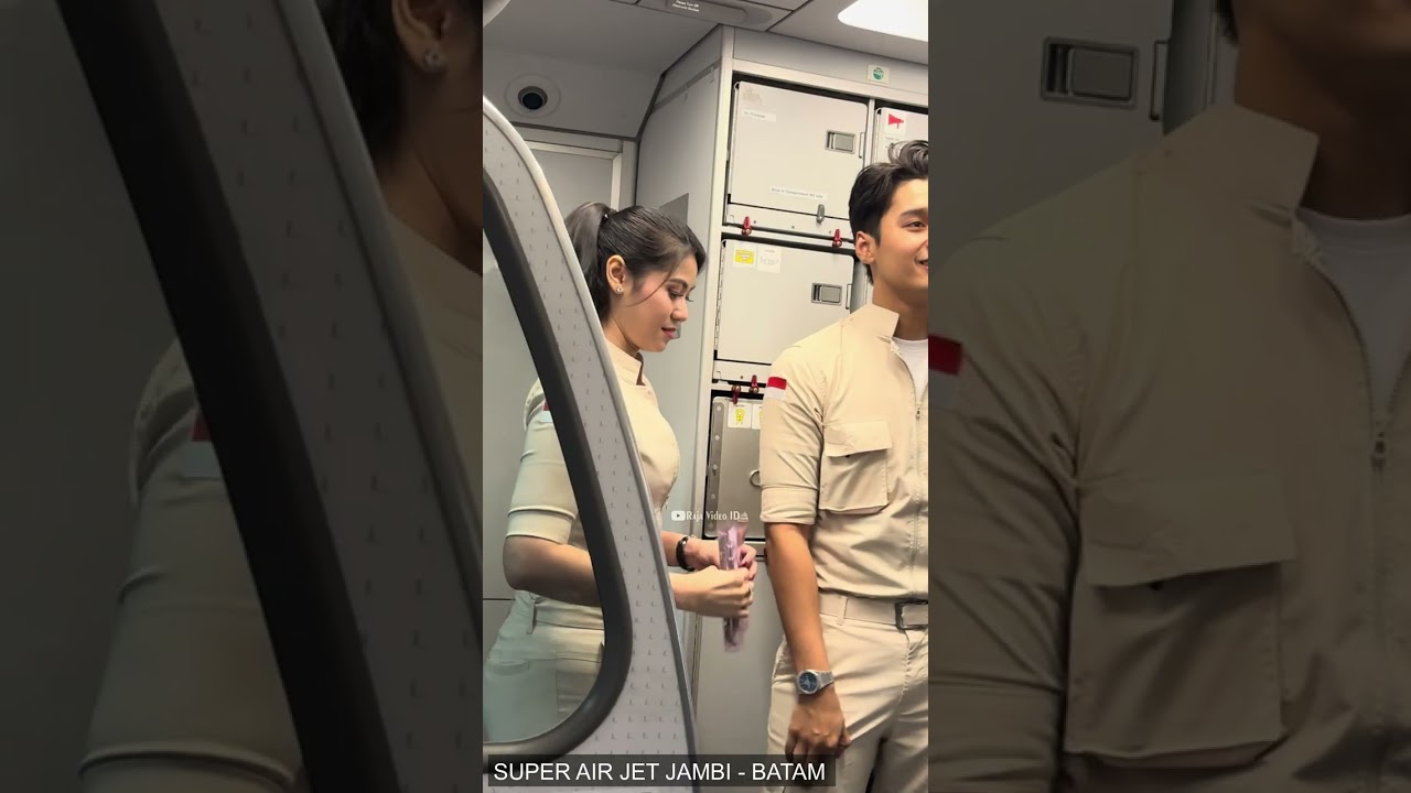 Terbang Jambi - Batam Bersama Pramugari Cantik dan Pramugara Ganteng Super Air Jet (2)