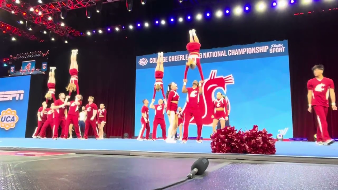 Washington State University UCA Nationals D1 Traditional WSU Cougars