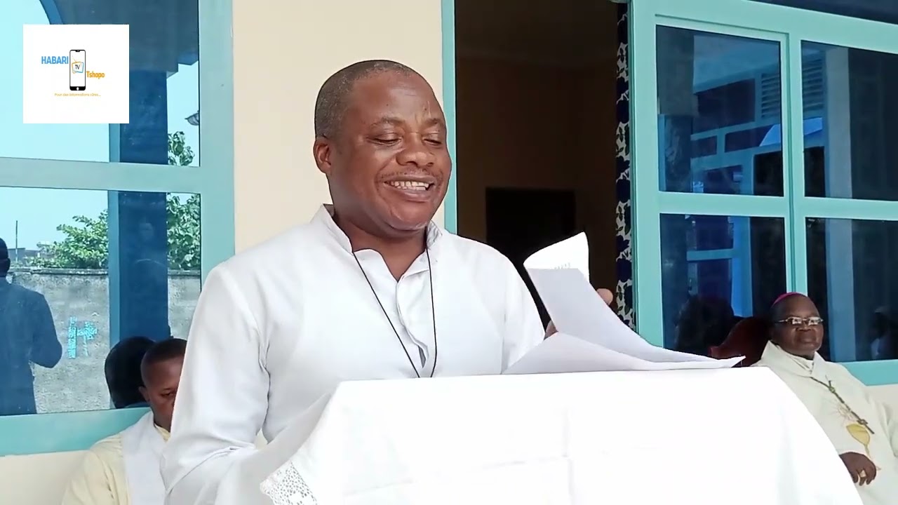 Bénédiction d'une nouvelle maison des frères de saint Gabriel par Mgr Marcel Utembi