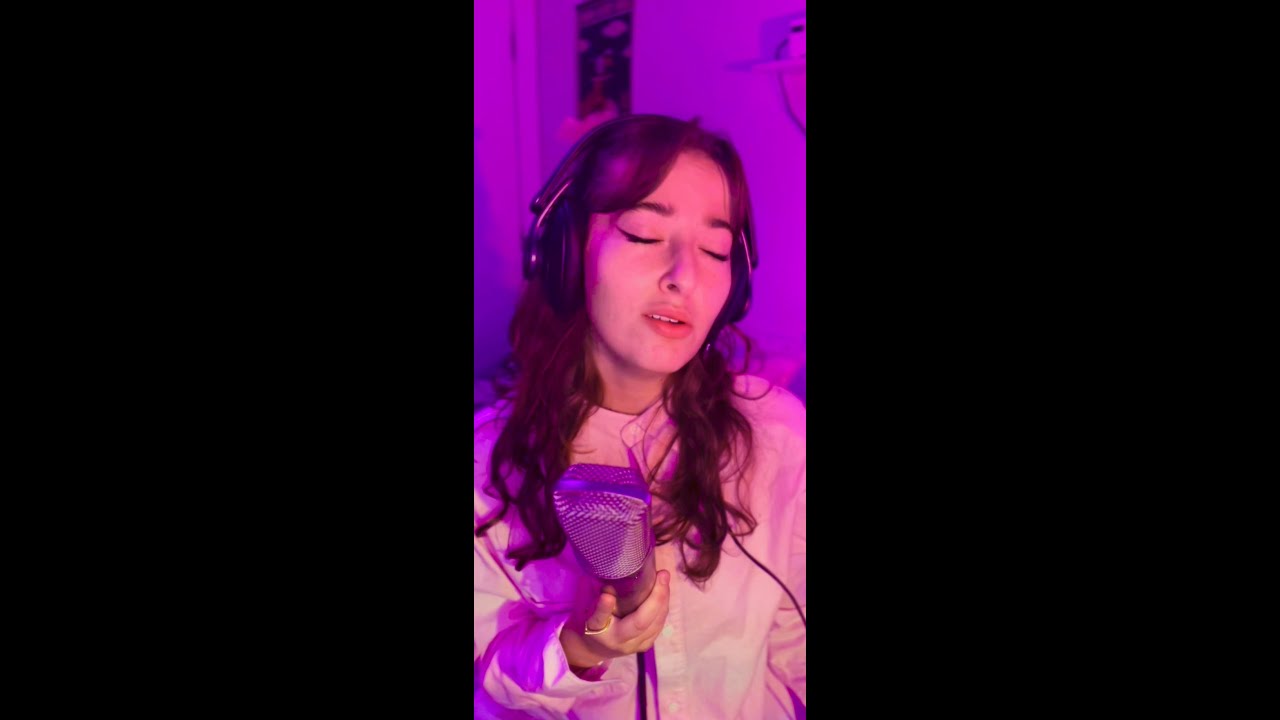 How People thought ARIANA GRANDE would sing WICKED (full version)