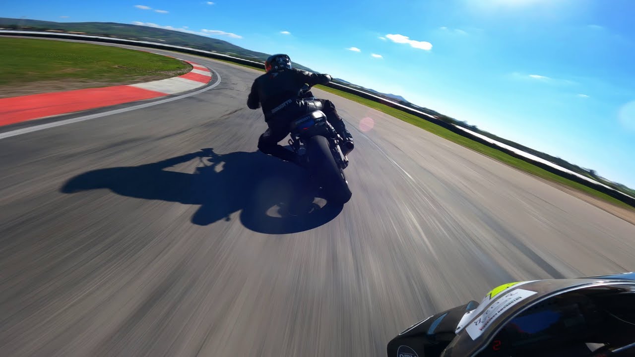 Yamaha R6 chasing Ducati Scrambler track day