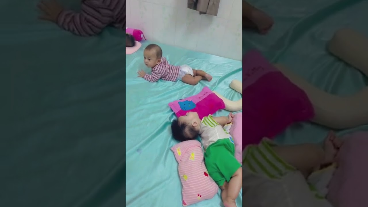 Mẹ Hương cháu KHÔNG  có tiền mà nuôi lắm thế. . . . ...