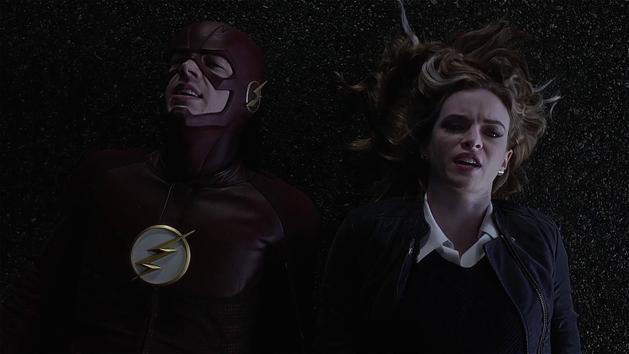 The Flash 3x07 Barry & Caitlin, killer Frost Kiss - Ultra HD 4K