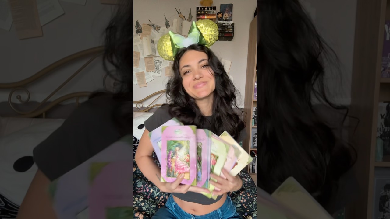 brb going back to pixie hollow #booktok #pixiehollow #disneybooks #tinkerbell #disneyfairies