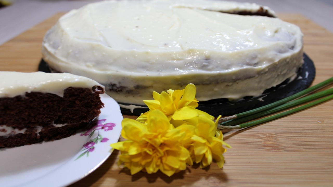 Pastel Red Velvet Sin Gluten: Elegancia y Sabor en Cada Bocado