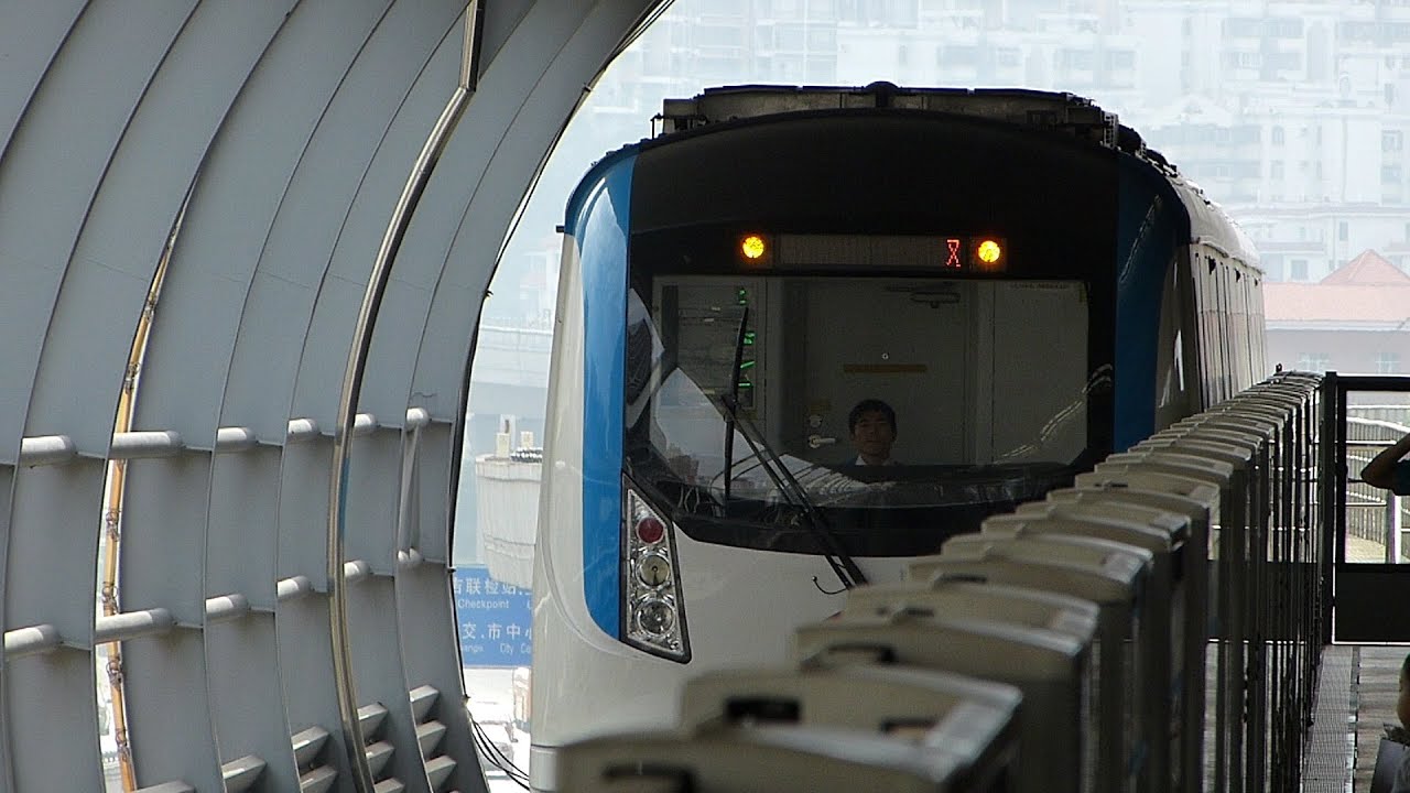深セン地下鉄竜崗線(深圳地鐵) 北車長客B型電動列車(1)@布吉