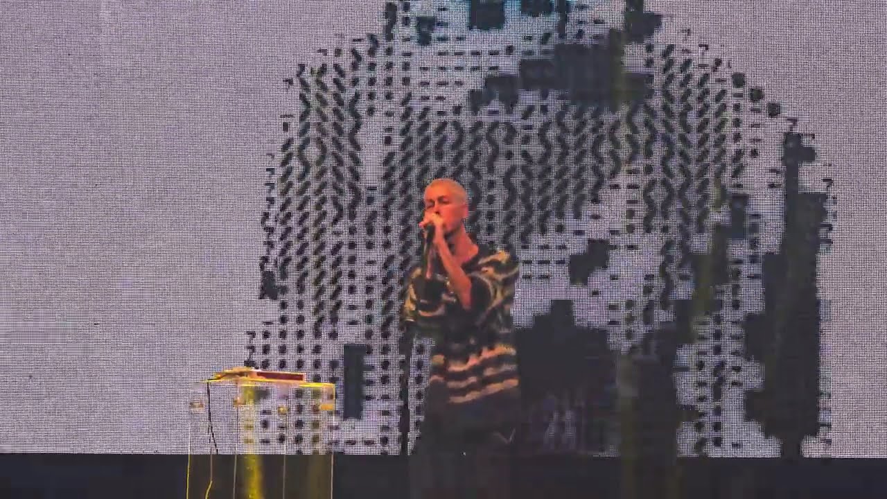 Golden Hour - Seven Kayne (Live - Montevideo Music Box 2025)