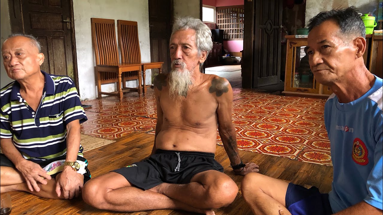 APAI JANGGUT Ketua Rumah Panjang Masyarakat Iban UTIK // Kapuas Hulu,Kalimantan Barat //