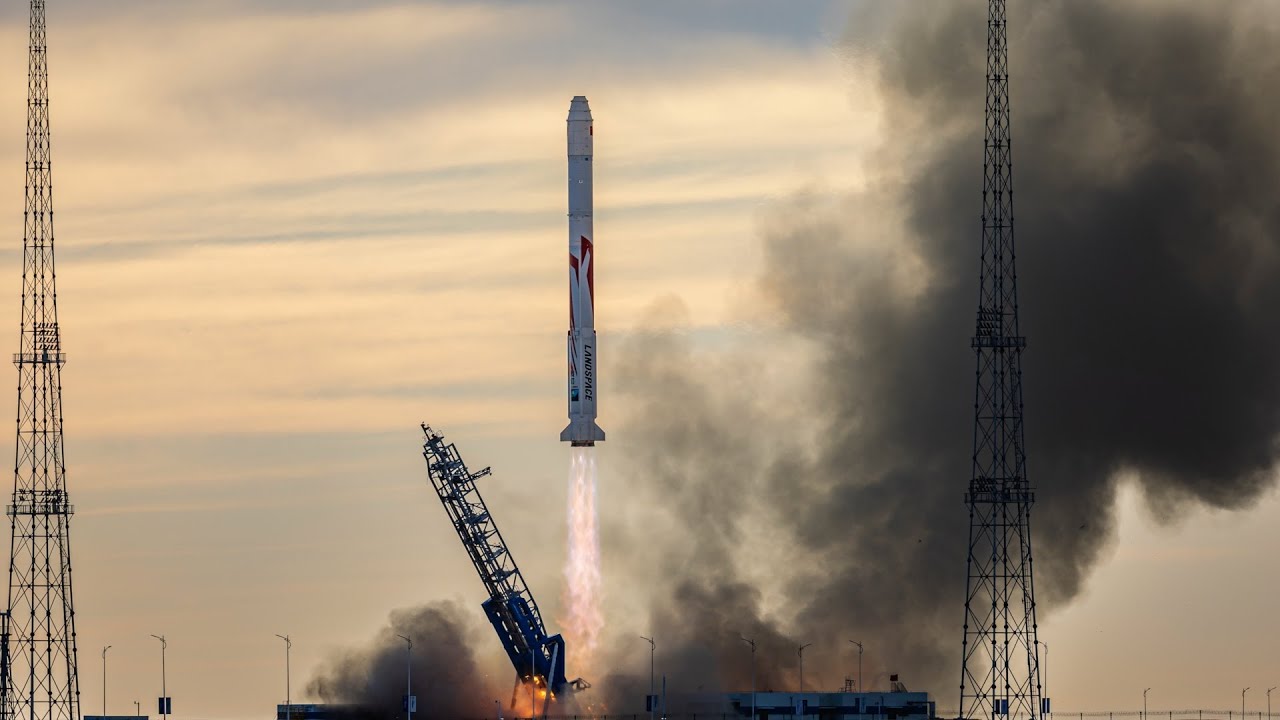 China's modified Zhuque-2 methalox rocket completes maiden flight