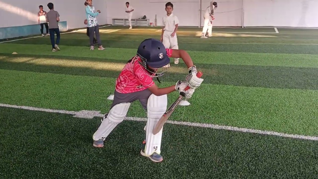 International Certified Coach Mayuresh sir Coaching Basic Batting Techniques in MCA #cricketlover 