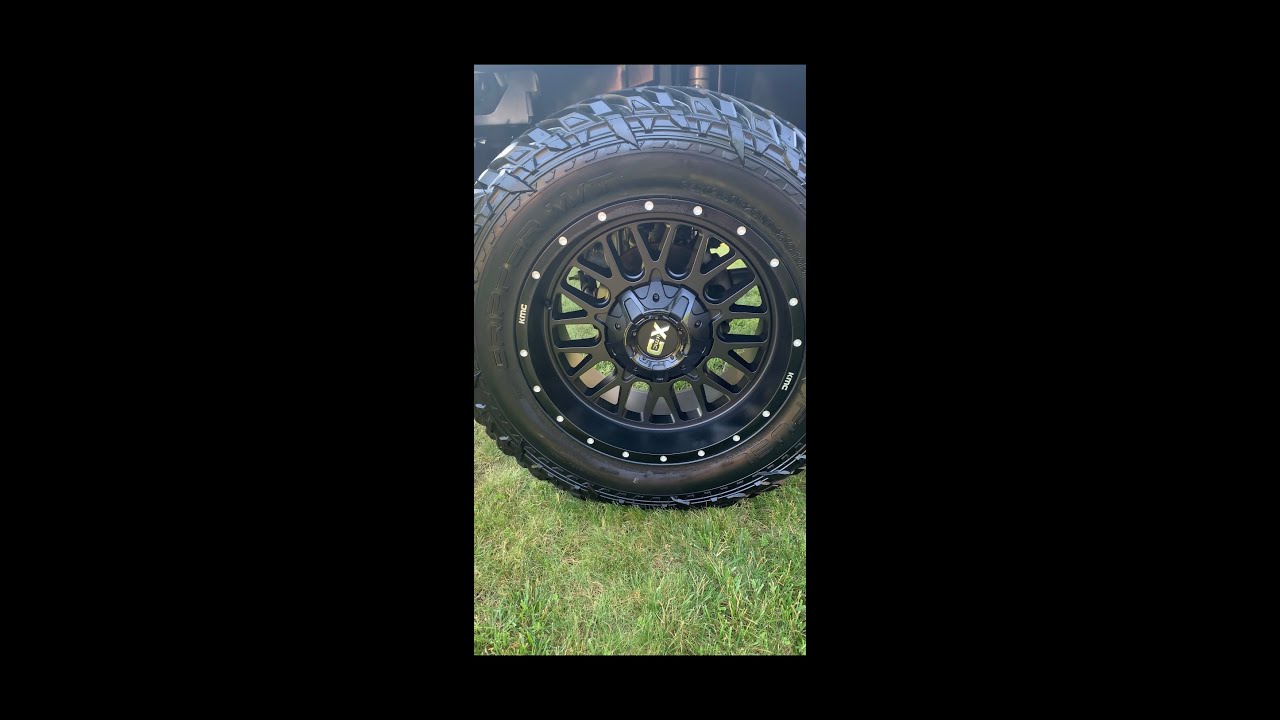 2014 Jeep Rubicon NEW KMC XD SNARE WHEELS AND FUEL GRIPPER M/T TIRES!!!
