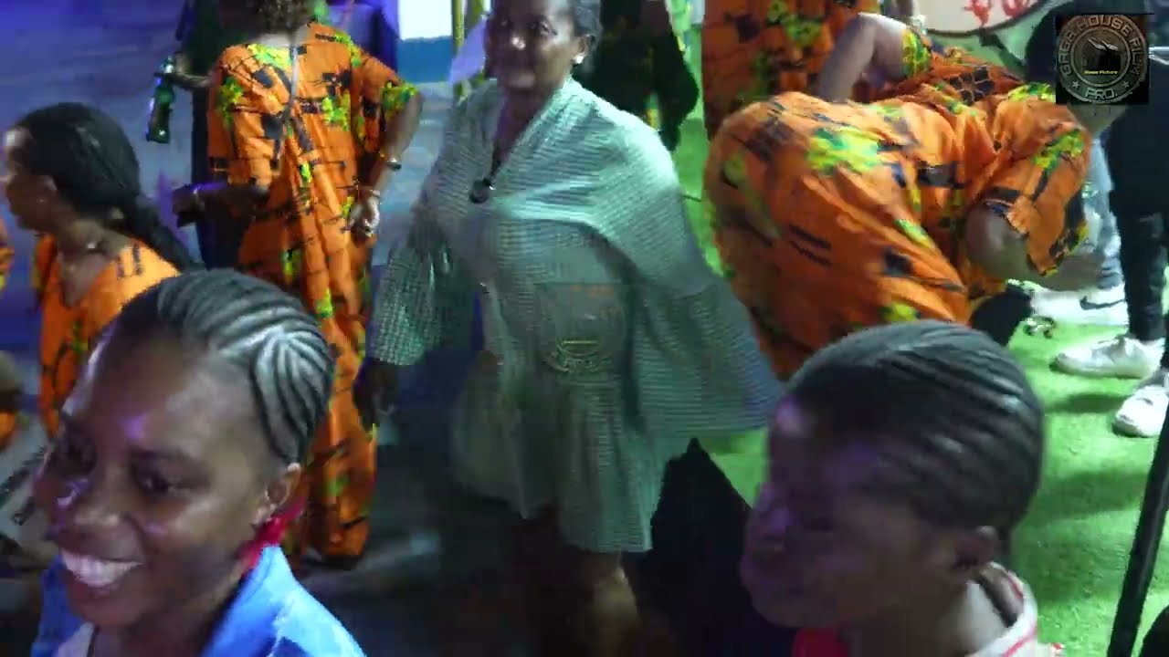 BALAA LILIANZIA HAPA TARUMBETA LILIPO CHANGANYA BINTI AKAKALIA KOCHI WEEE