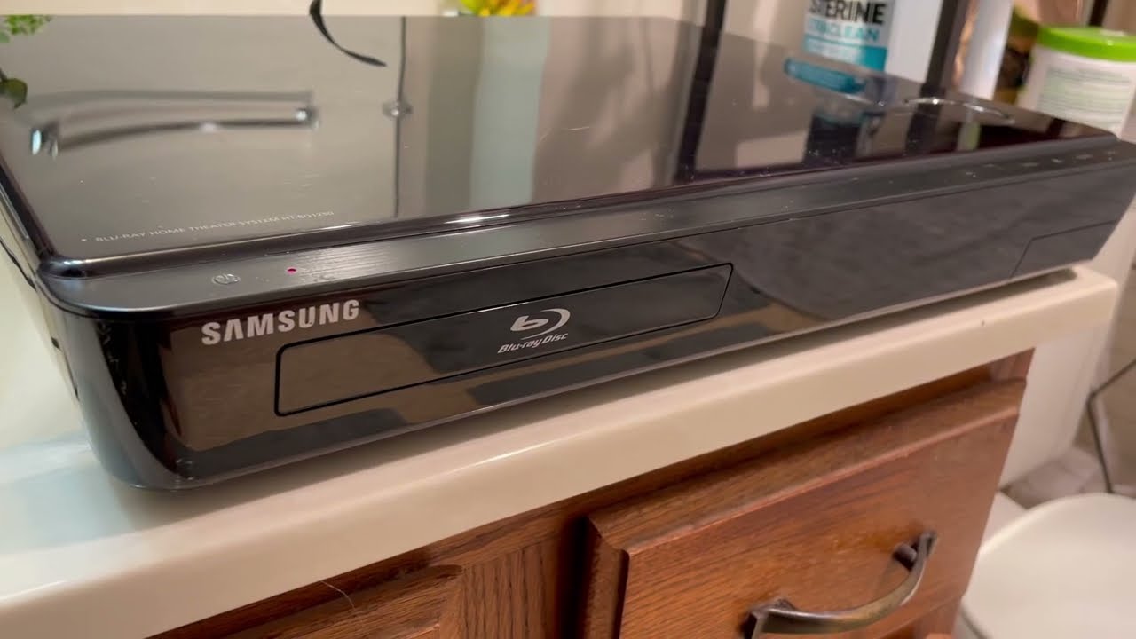 Samsung HT-BD1250T/XAA DVD Blu Ray Wireless Home Theater w/iPod Dock - Unit Only