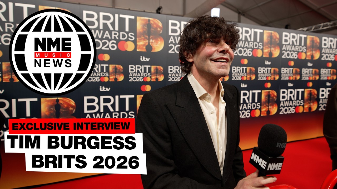 BRIT Awards 2026: Тим Берджесс рассказывает о трибьюте Мани из Stone Roses, работе с Девом Хайнсо...