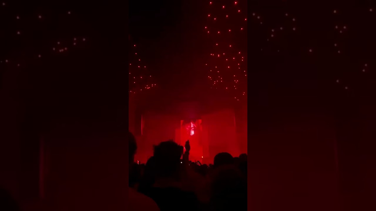 fred again.. - sabrina (i am a party) [live at alexandra palace, london]