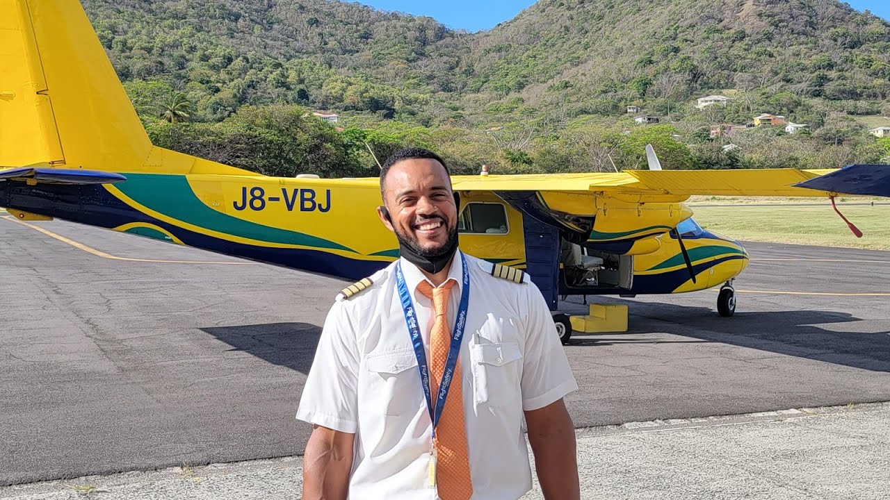 Flying with SVG Air from Grenada to Carriacou.