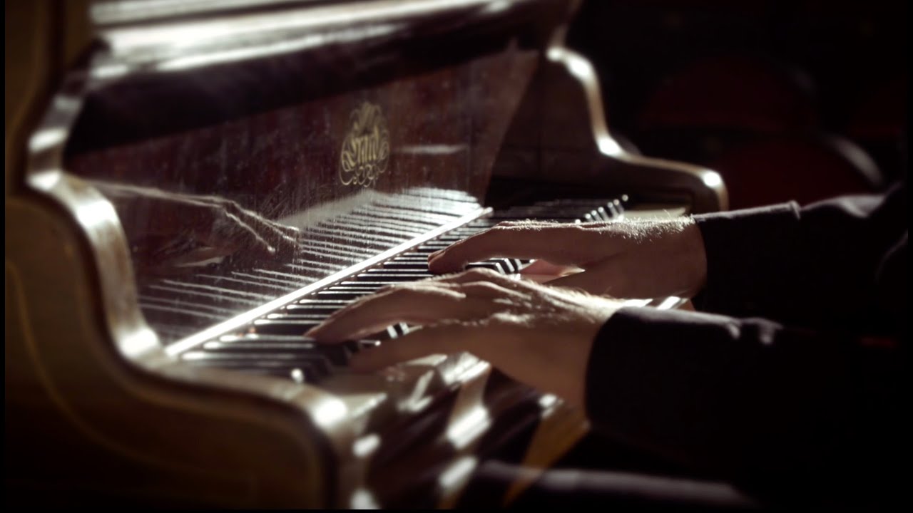 Ludwig van Beethoven: Moonlight-Sonata. Played after Franz Liszt's Teachings.