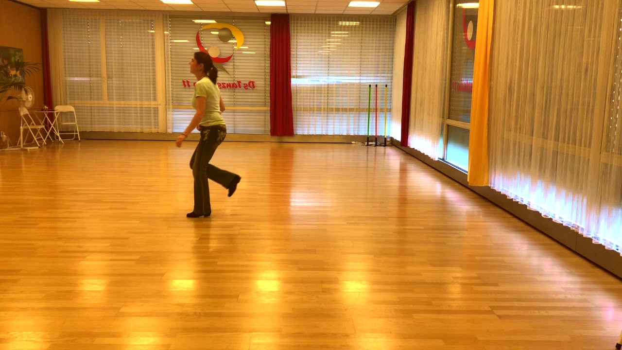 Cucaracha - Line Dance (Dance & Teach)