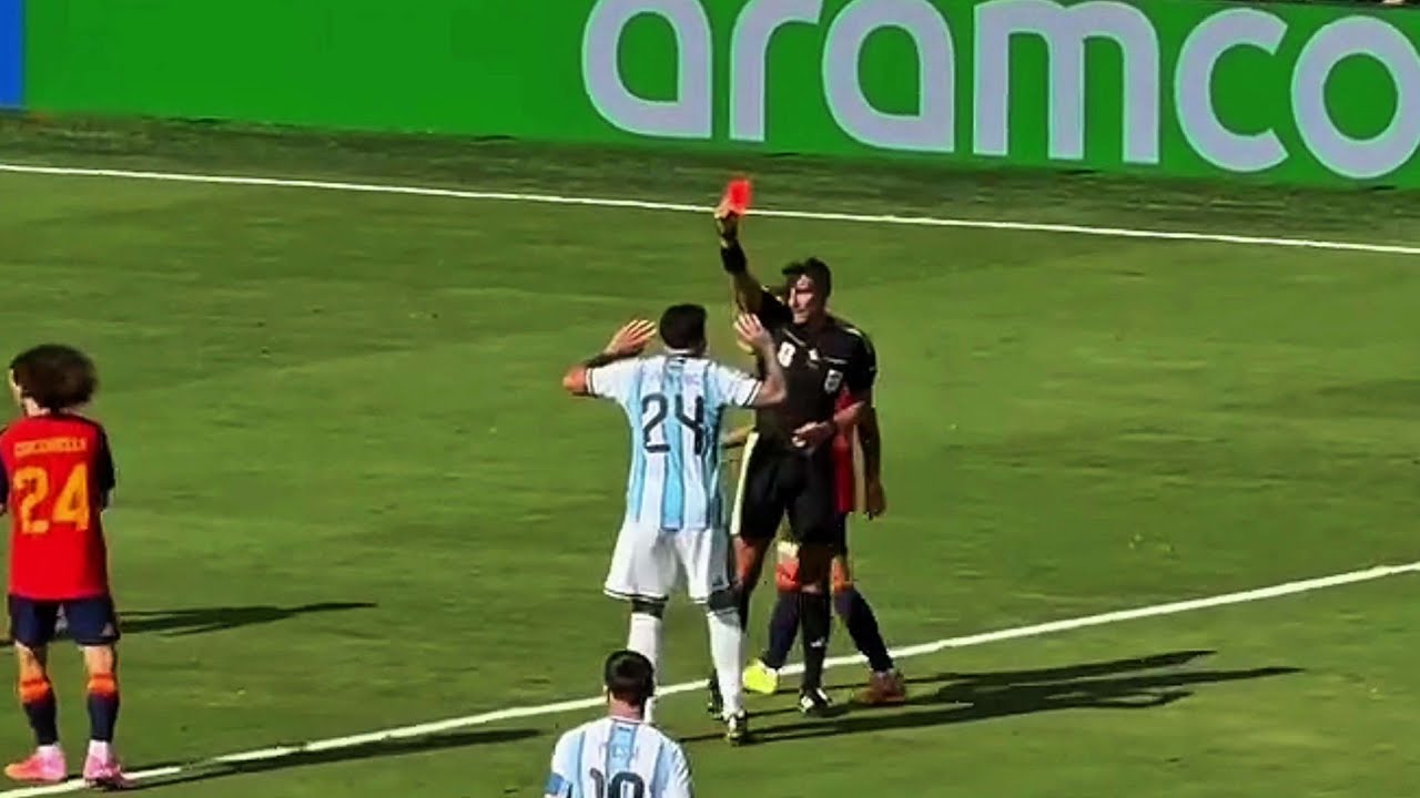 Enzo Fern&aacute;ndez Loses Control! Straight RED CARD in World Cup Final!