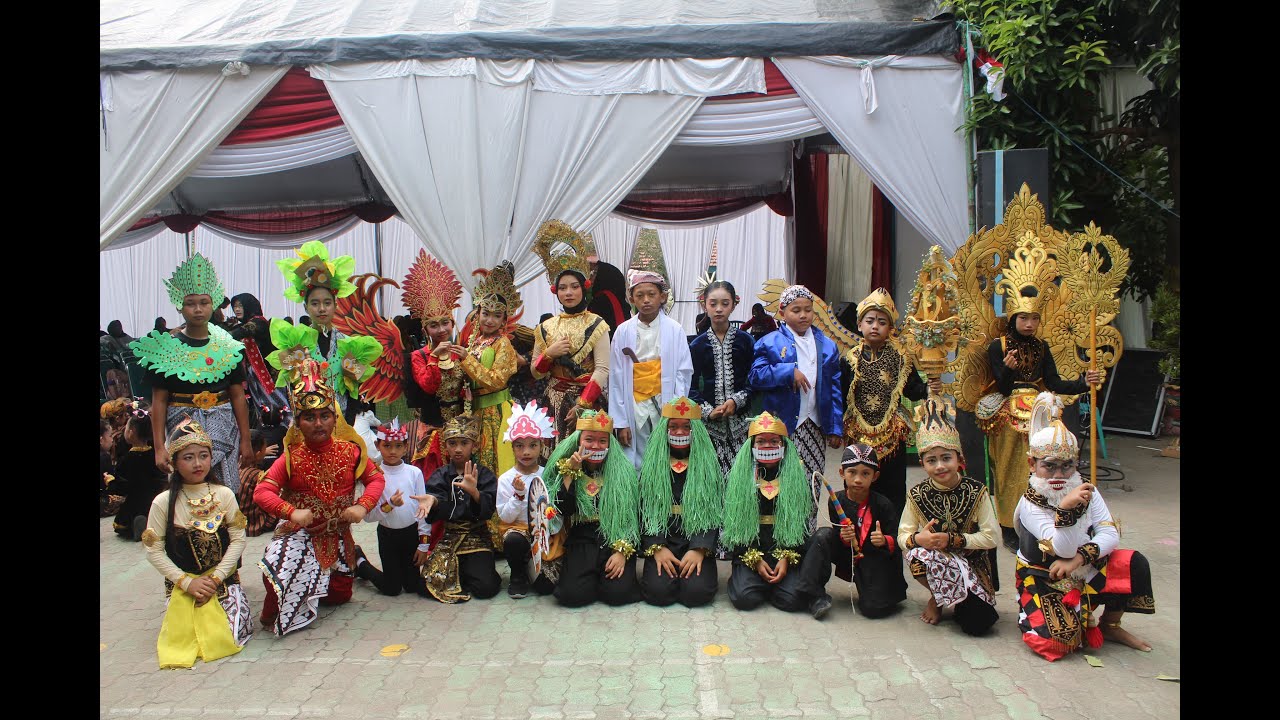 DIES NATALIS SD N ORO ORO OMBO KE-18 - KIRAB BUDAYA 