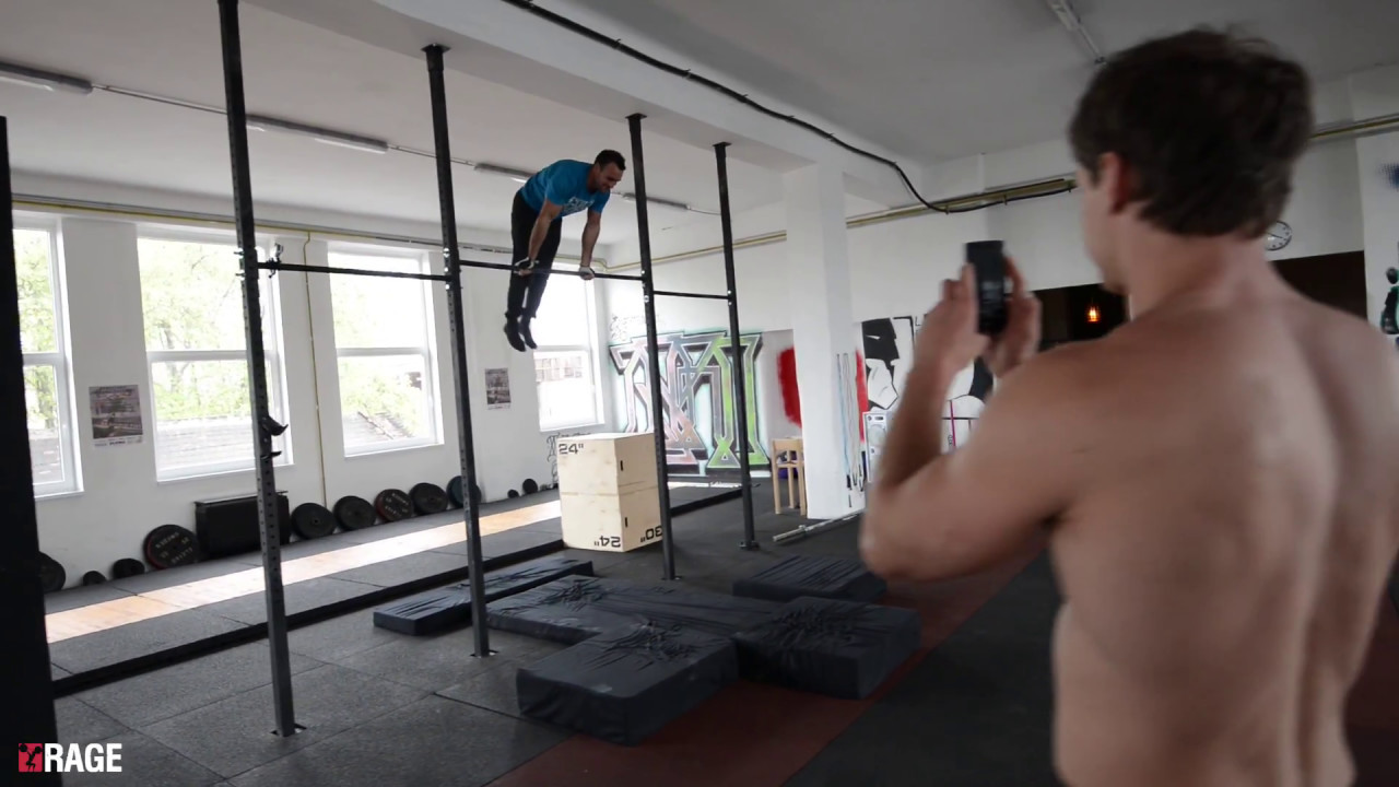 RAGE Budapest | Szarka &Aacute;kos - Street Workout Training