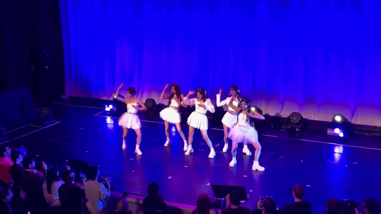 2024 FIFTY FIFTY Love Sprinkle Tour in New York : Introduction - Starry Night