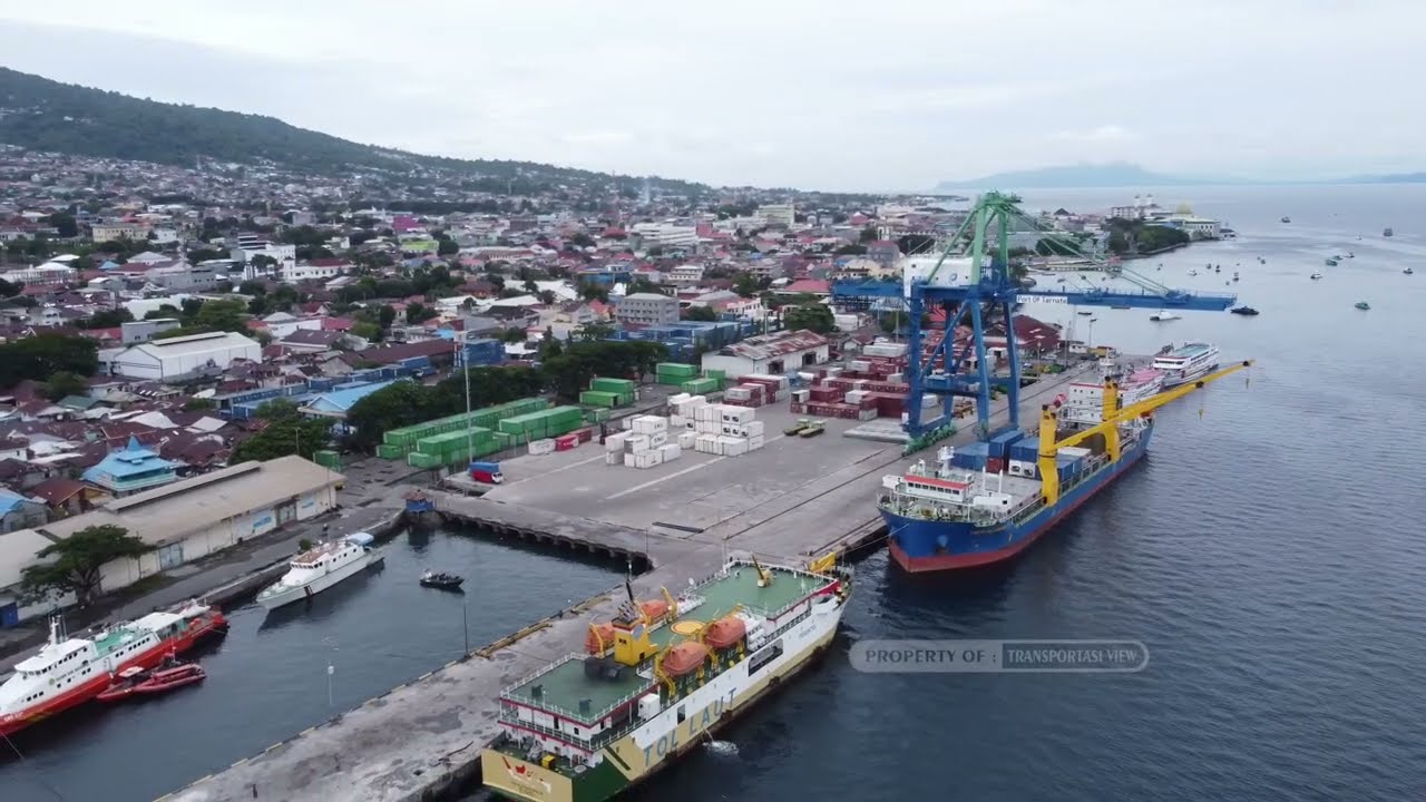 PELABUHAN AHMAD YANI TERNATE