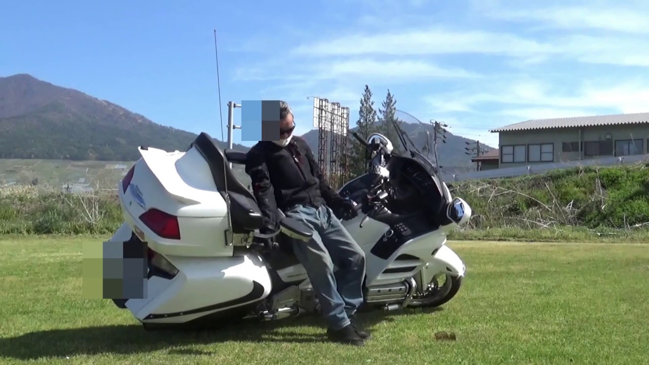バイクの引き起こし