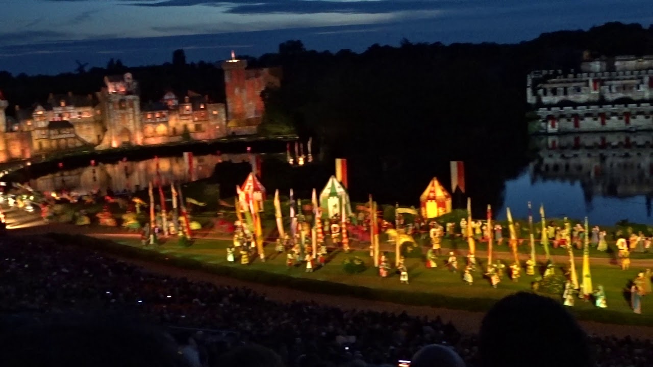 00002 les chevaliers de la  Quintaine.  Puy du Fou