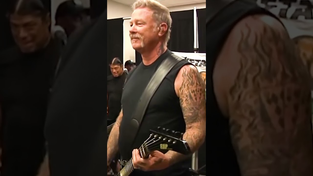 Джеймс Хэтфилд подражает Малкольму Янгу (AC/DC) #METALLICA #шорты