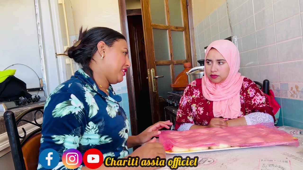 فيلم مغربي قصير  بعنوان  حرب العگوزة آو مرات الولد أروع قصة سنة 2023🔥🔥