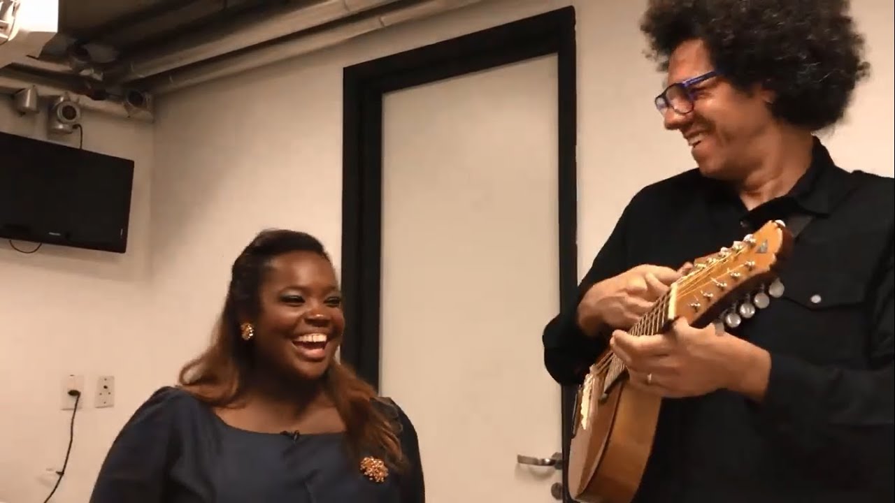 Hamilton de Holanda & Camille Thurman - Flor de Lis (Djavan) | 06.29.2019 - Sesc Pinheiros