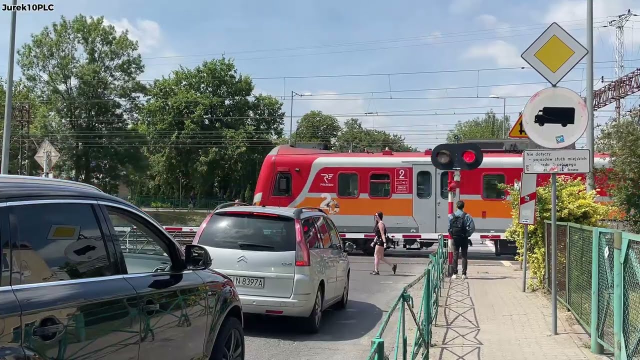 Przejazd kolejowy Janikowo, ul. Dworcowa // Polish Level Crossing