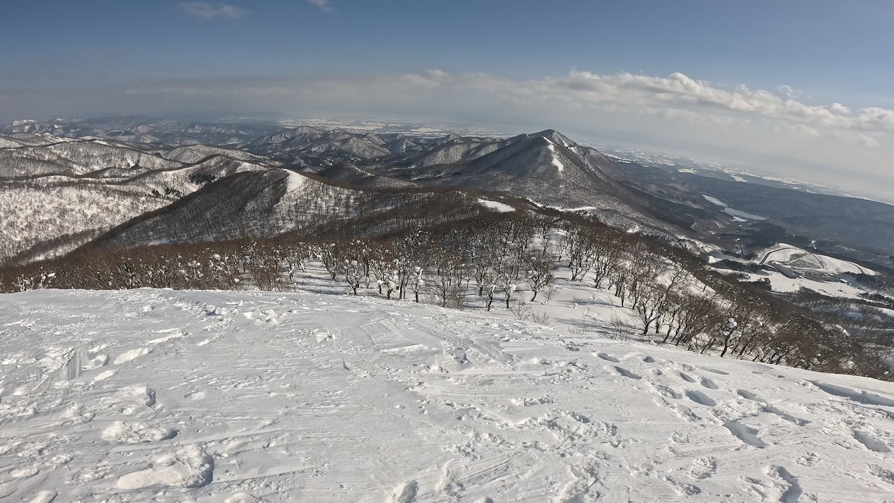 夏油高原スキー場より　兎森山へ